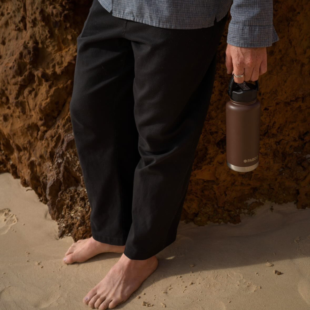 950mL Insulated Bottle w/ Straw Lid