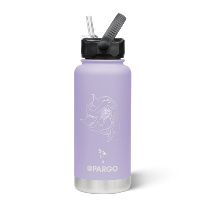 Sophie Fletcher | Manta Ray | 950mL Insulated Bottle w/ Straw Lid